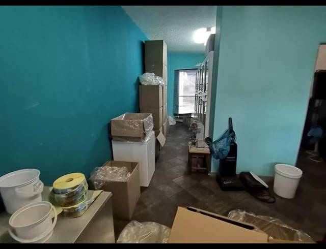 620M² BUSINESS CENTRE FOR SALE IN VANDERBIJLPARK CENTRAL